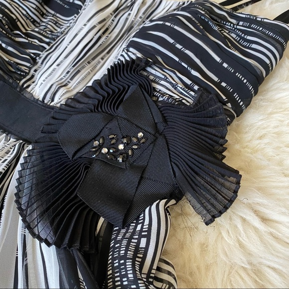 Max and Cleo Patterned Strapless Chiffon Dress Flower Detail Monochrome - Picture 10 of 10